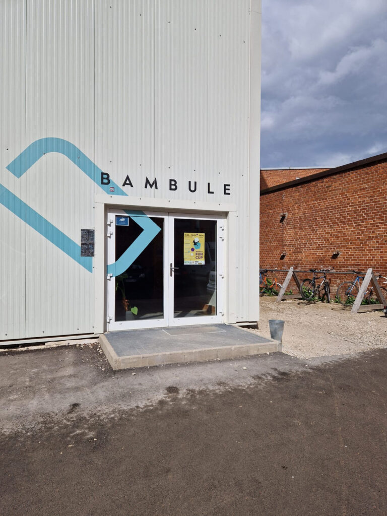 Eingang Kletterhalle Bambule Nürnberg