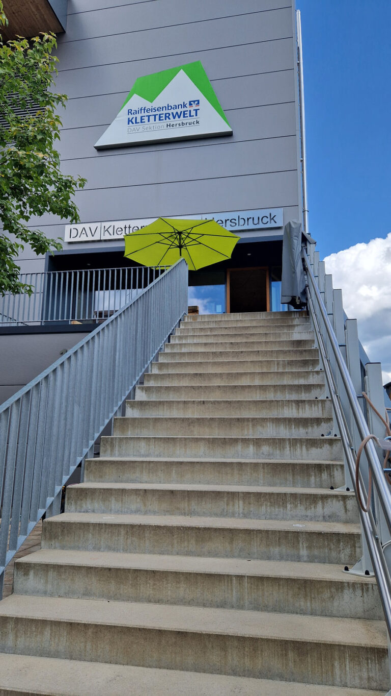 Aufgang zur Kletterhalle in Hersbruck