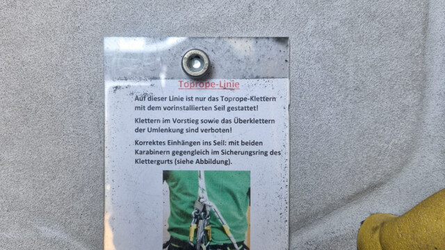 Kletterhalle DAV Regensburg Toprope Erklärung-Schild