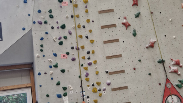 Auto-Belay in der Bambule-Kletterhalle