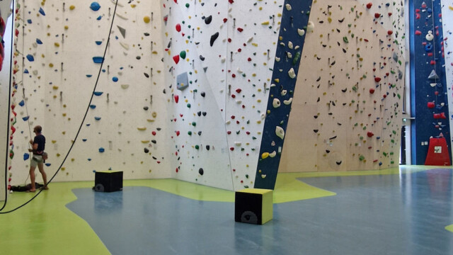 Haupthalle im Basislager