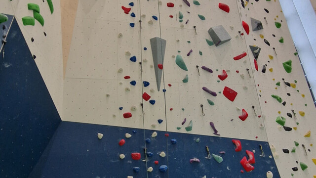 Interessante Routen in der Kletterhalle