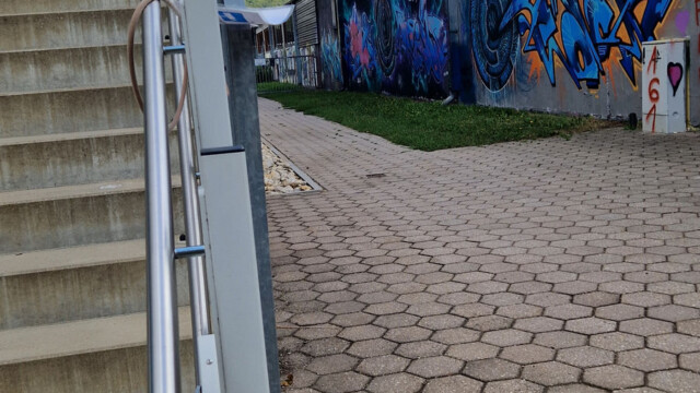 Weg zum barrierefreien Eingang